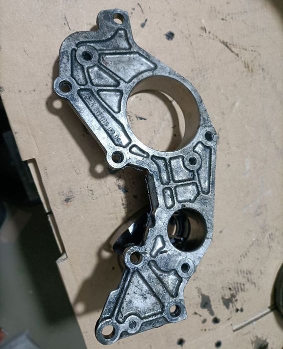 Capac distribuție: E ,C Class,Vito,Sprinter...savoniera igienic