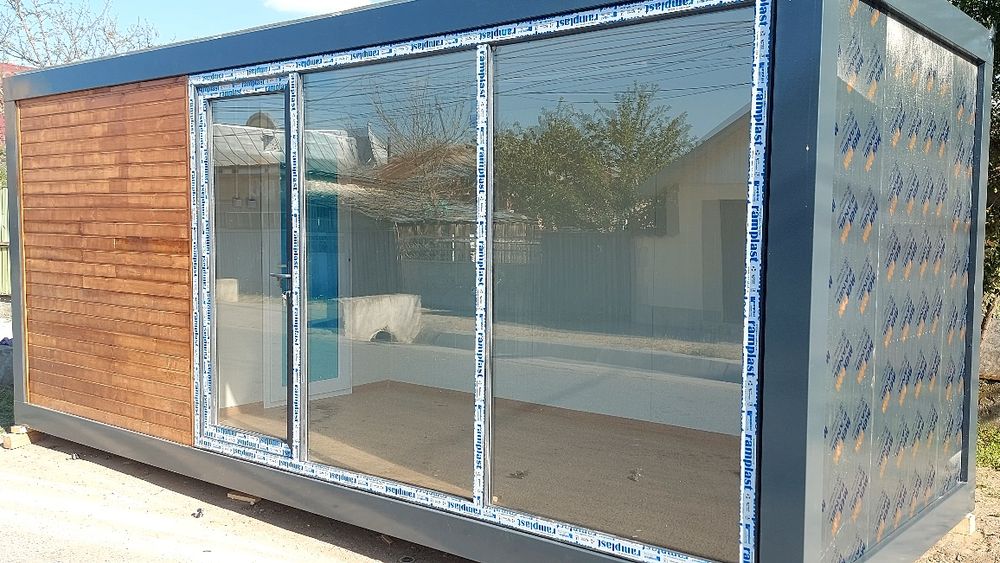 Vand container grup sanitar și vitrină