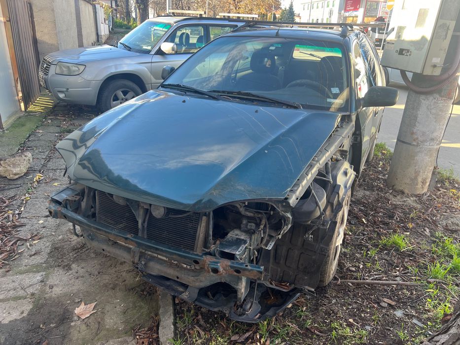 Тойота Авенсис 1.8 2001