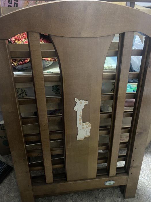 Продам детскую кроватку