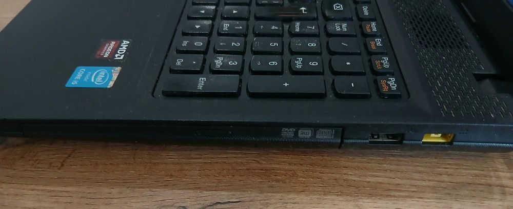 Лаптоп LENOVO I5 2.6Ghz