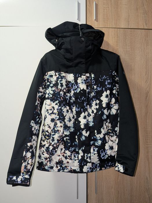 Roxy ски яке XS ново