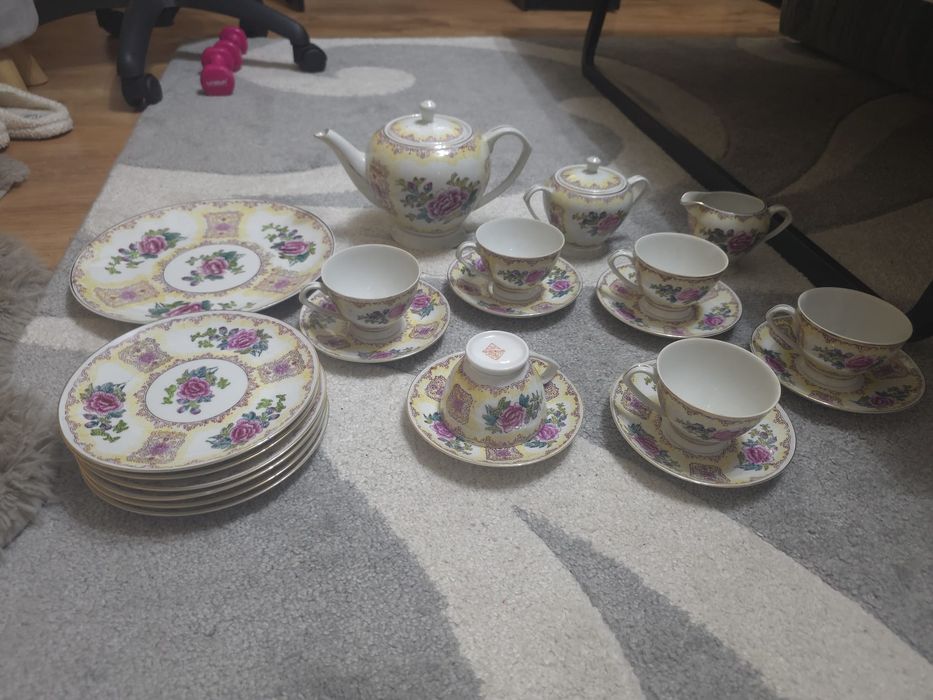 Serviciu de cafea si prăjitură din porțelan chinezesc