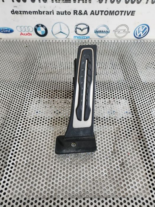 Pedala Acceleratie Cutie Automata Bmw G20 G21 G22 G23 G26 G28 G29 G42 M2 M3 M4 Cod 6889820 Volan Stanga Dezmembrez Bmw B58B30B - Dezmembrari Arad