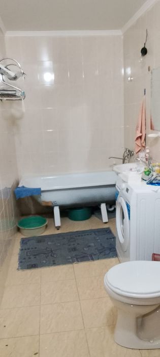 Сдам 1 квартиру по месячно