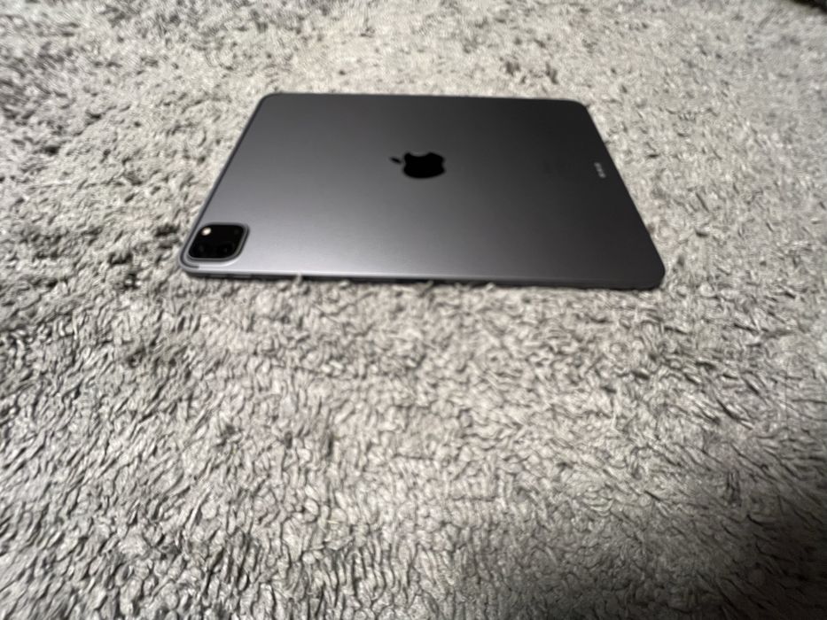 Ipad Pro 11' Gen. 3 , M1,  128GB , Space gray impecabila.