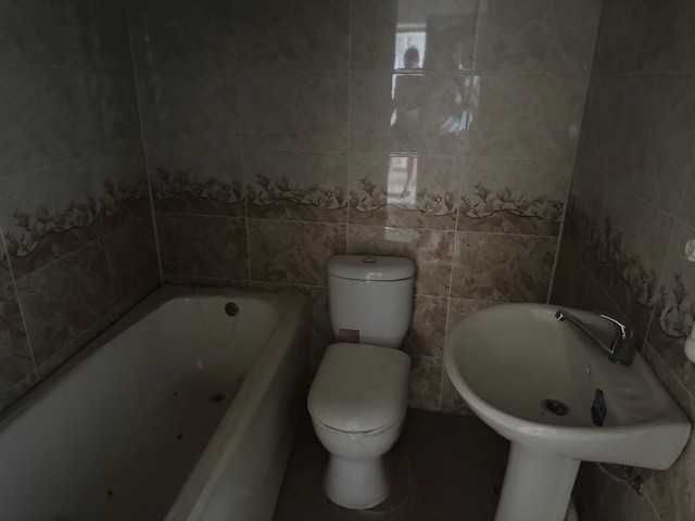 Ko`p qavatli uydagi xonadon