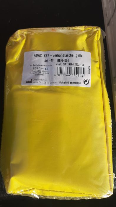 Trusa medicala auto, cric auto, benzi reflectorizante trimit oriuinde