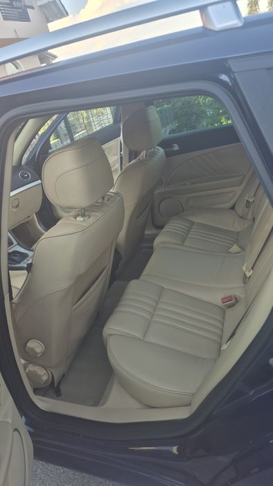Vând Alfa Romeo 159