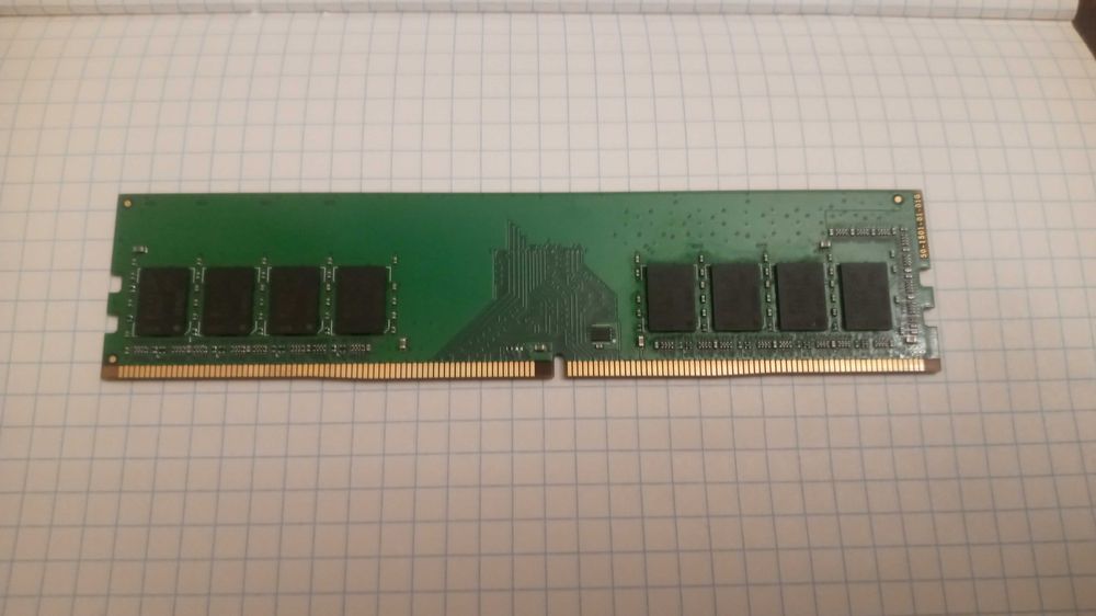 Оперативная память 8гб DDR4 от Crucial