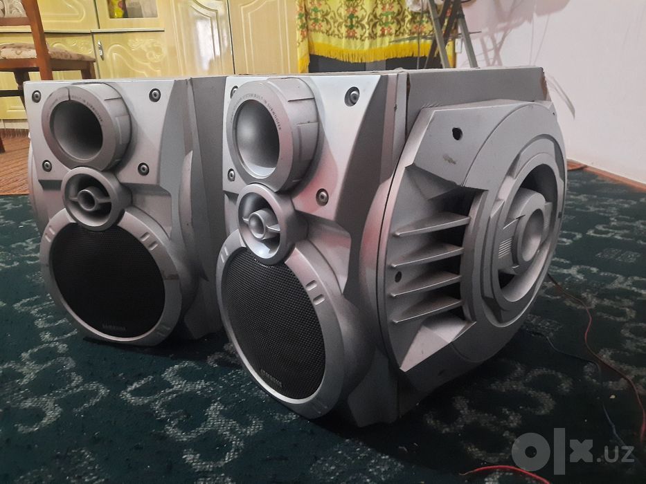 Samsung muzikalniy sentr kalonkalari sotiladi, 3000 W.