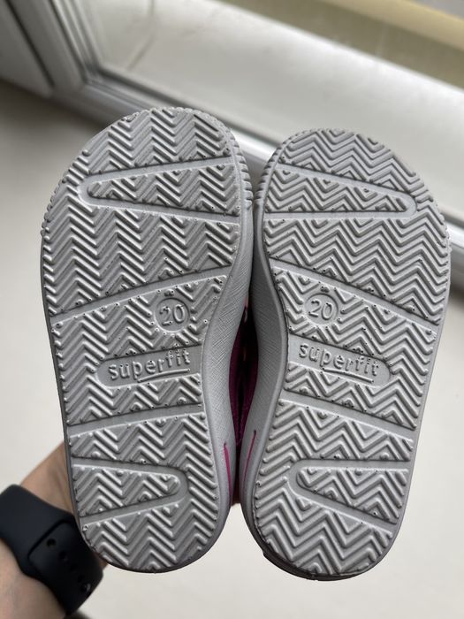 Продам новые ботинки Superfit