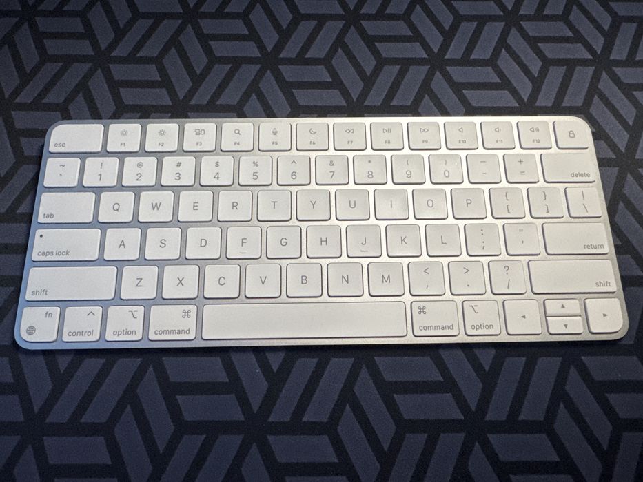 Magick keyboard 2 gen, lightning