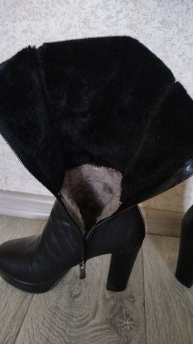 Продам кожаные зимние сапоги