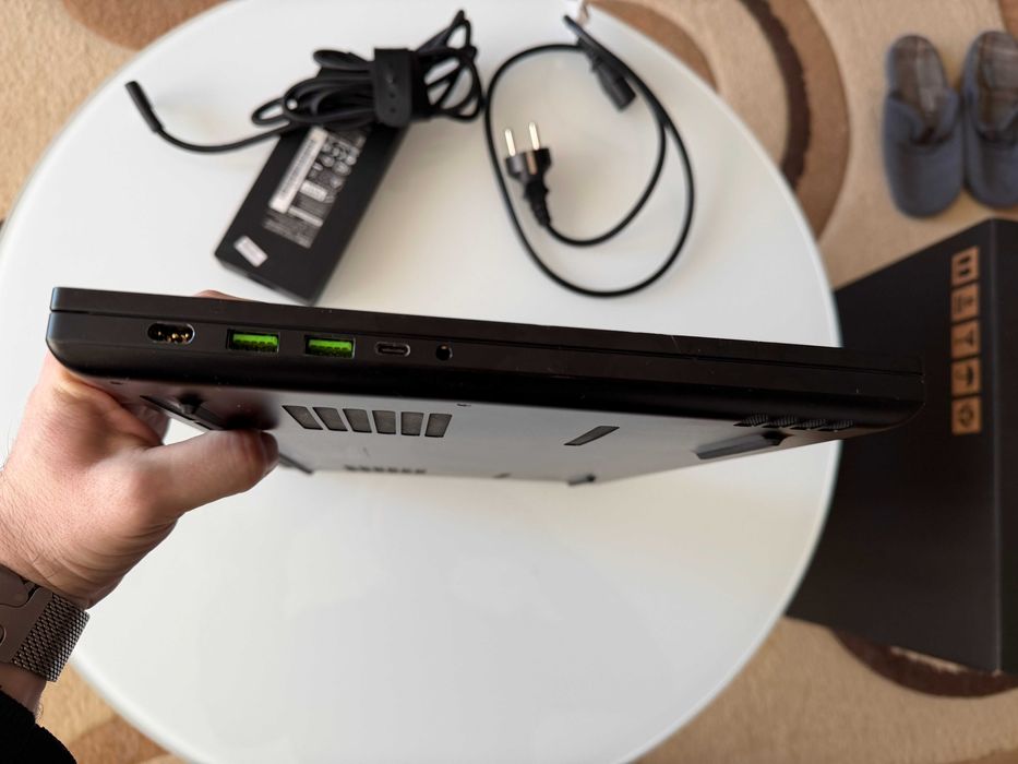 Razer Blade 16 RTX4090 2TB SSD 32GB Ram