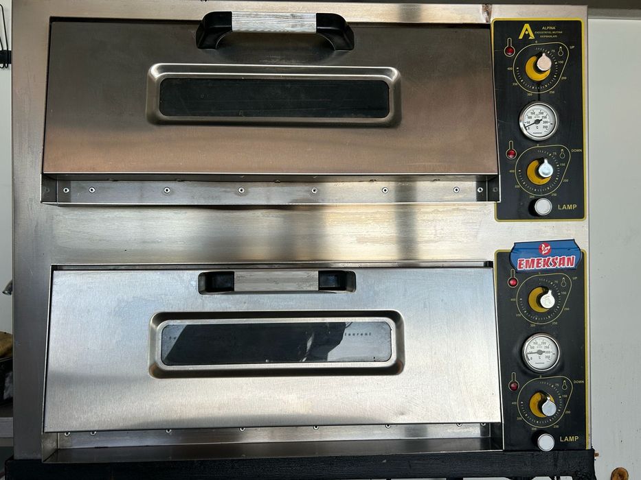 Vând cuptor profesional pentru pizza EPZ02 – 3.500 lei