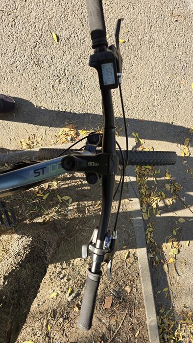Bicicleta electrica B twin st100
