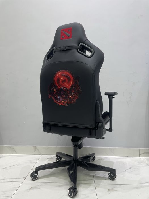 Компьютерное игровое геймерское кресло DOTA 2