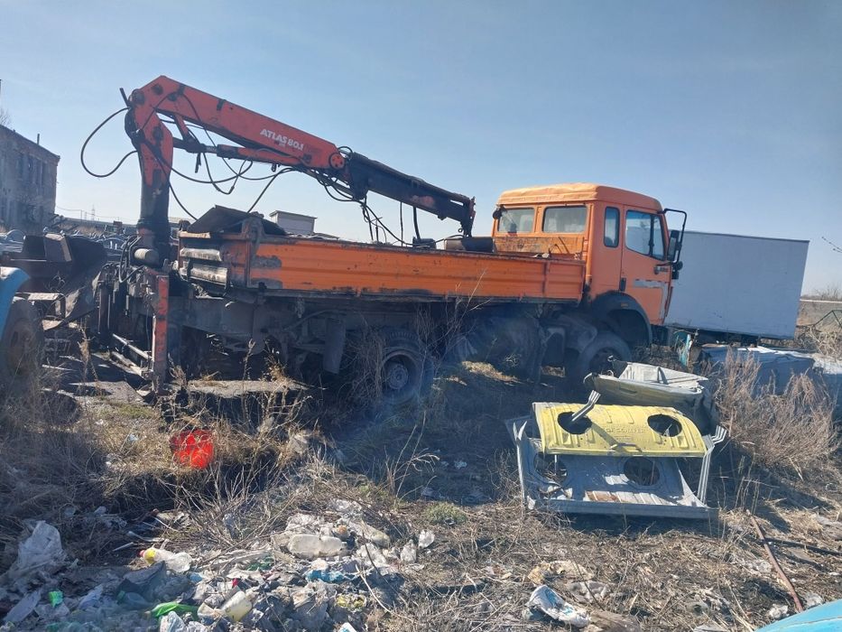 Продаю мерседес манипулятор