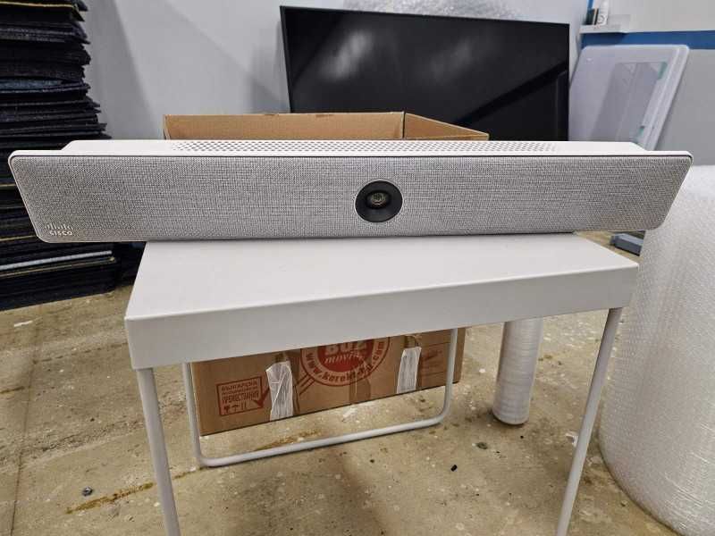 Видеоконферентна система Cisco Webex Room Kit