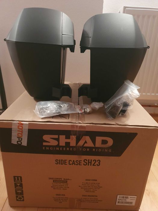 Cutii laterale moto SHAD SH 23 noi de vanzare