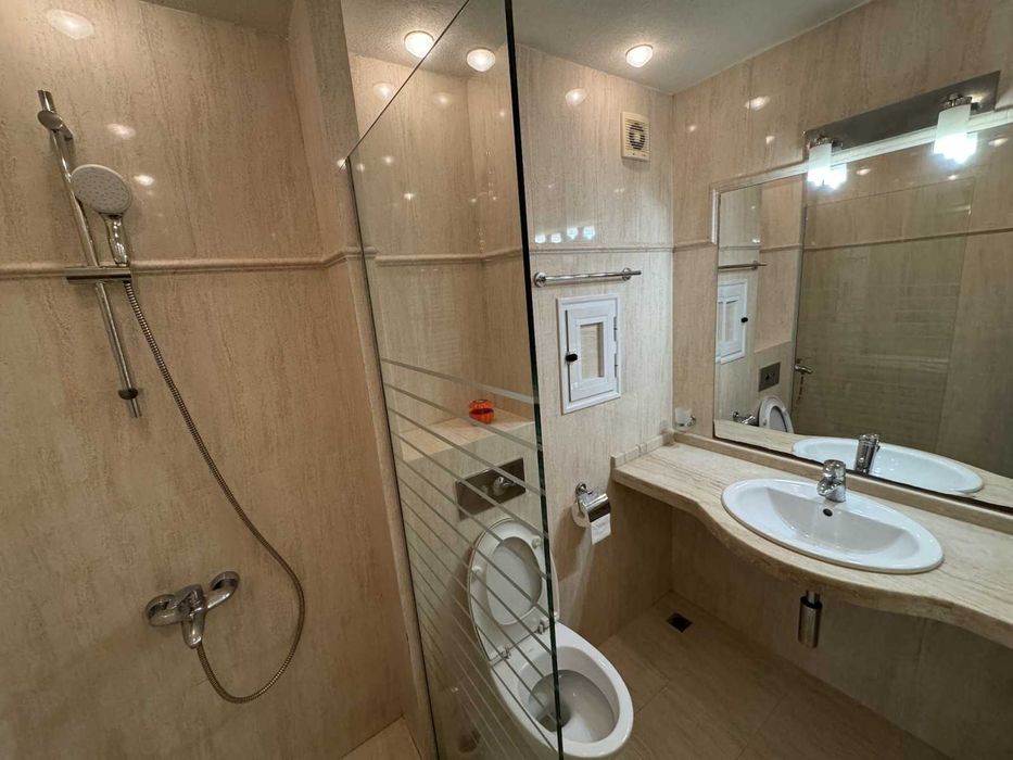 Дава се под наем Тристаен апартамент в София, Център - 100 кв.м за 800 € - Снимка #4