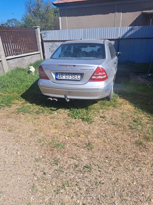 Vând sau schimb Mercedes