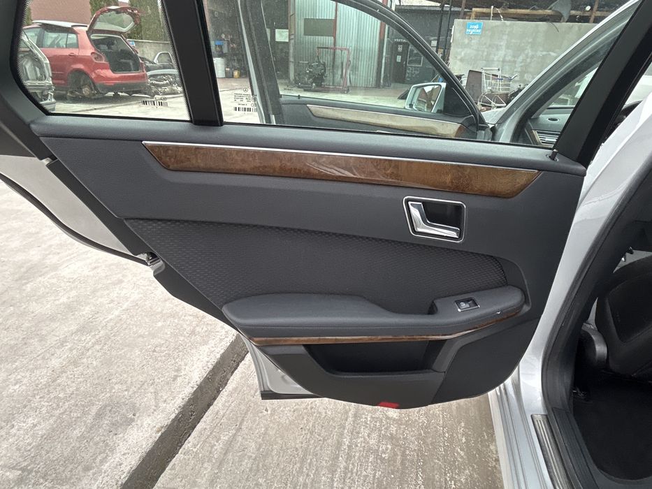 Set interior textil mercedes e class w212 break model cu incalzire