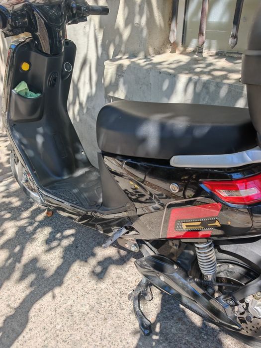 Vând scuter electric RBD
