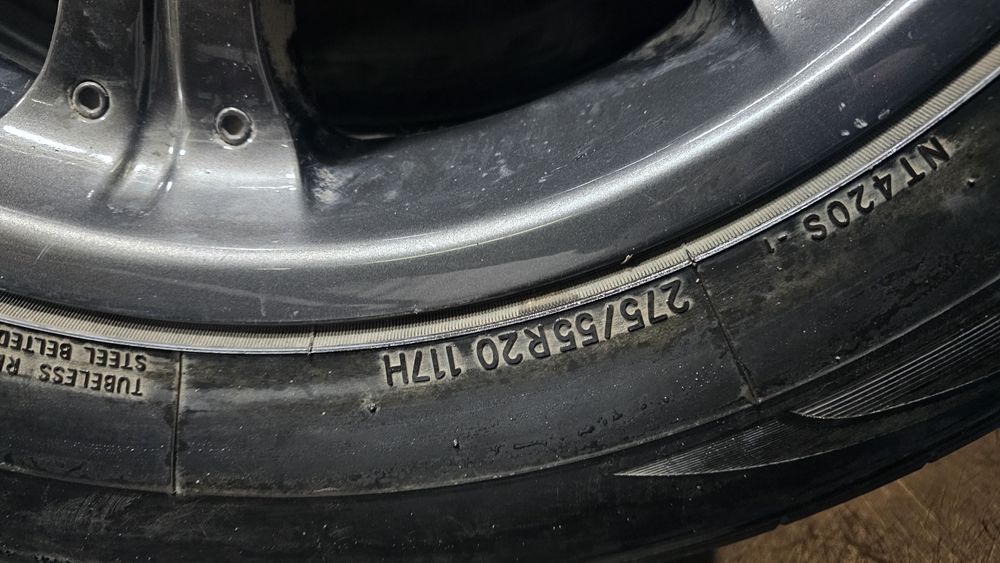 Продам диски R20  5х150 с резиной