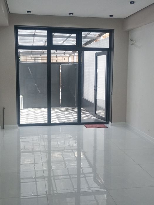 Продам свои 2дома-коттеджа в самом центре ориентир за Океаном. Гост.Ро