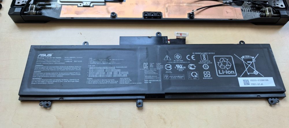 Piese / Dezmembrez ASUS ROG Zephyrus S GX502GV_i7-9750H_RTX_15.6"240HZ