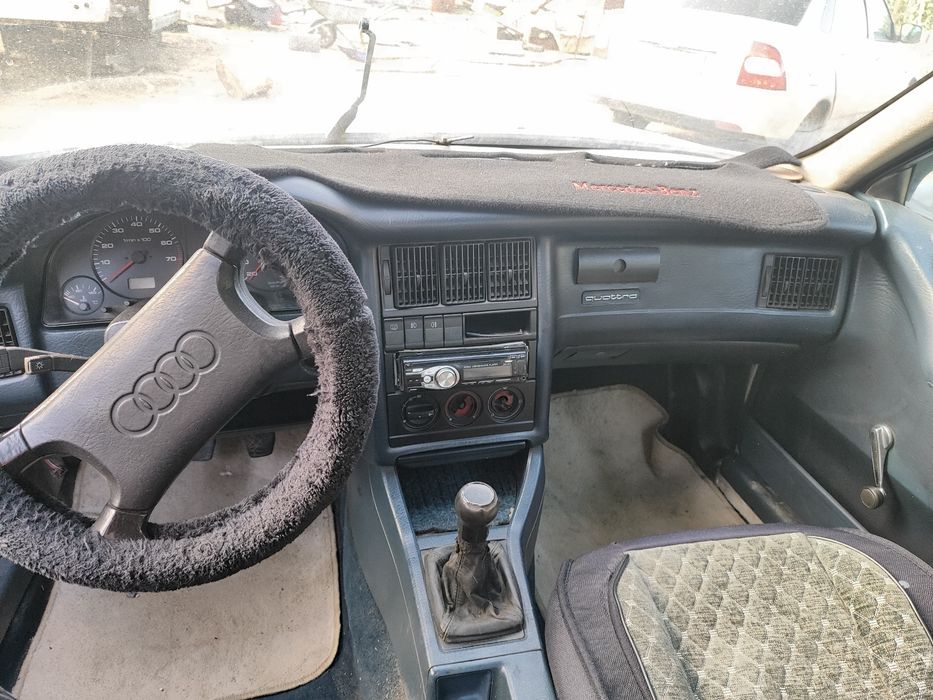 Ауди 80 б3 1.8 по запчастям