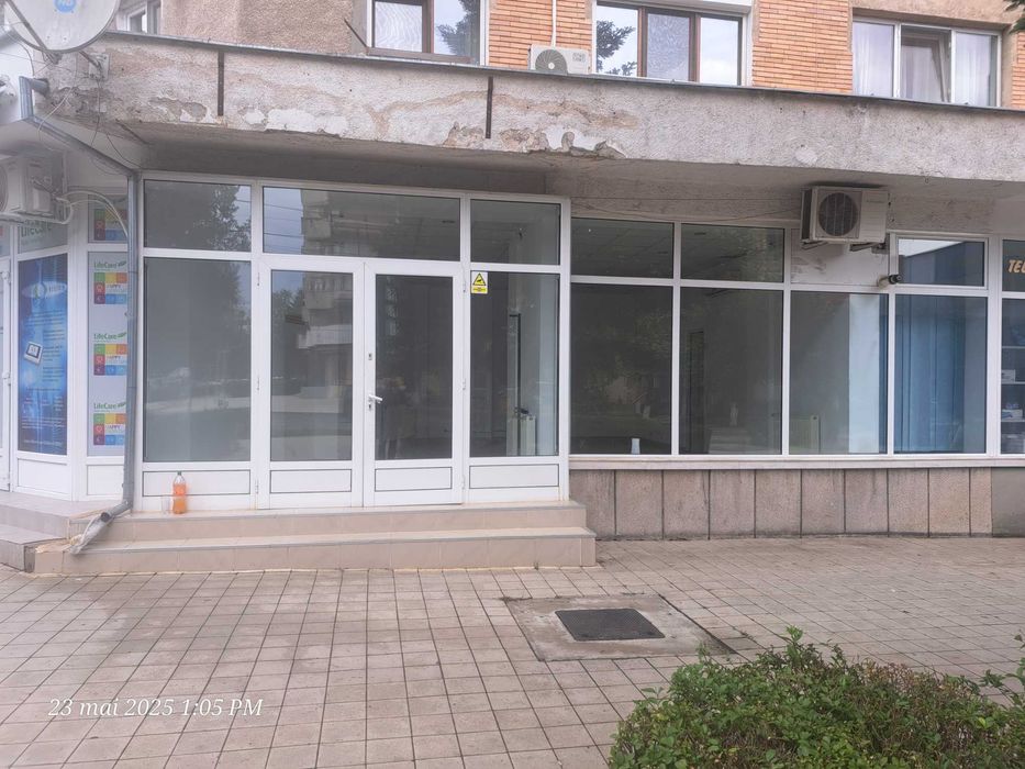Pentru inchiriere spatiu comercial central in Deva  de 50 mp.