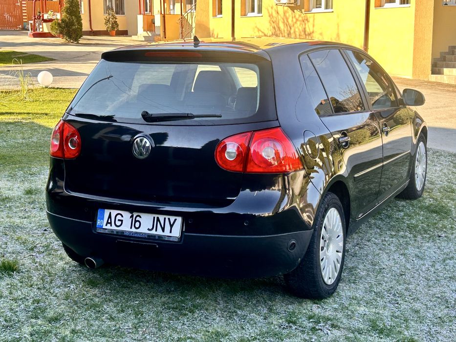 Golf 5  1.4 GPL perfect pentru oras sau navetă