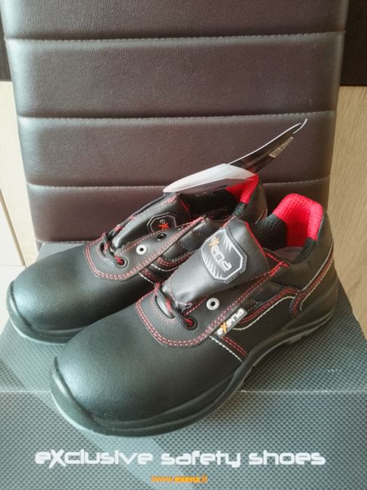 Работни обувки с метални бомбета/нови