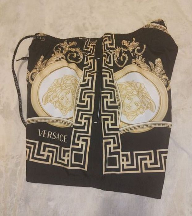 Sort Versace mărimea s