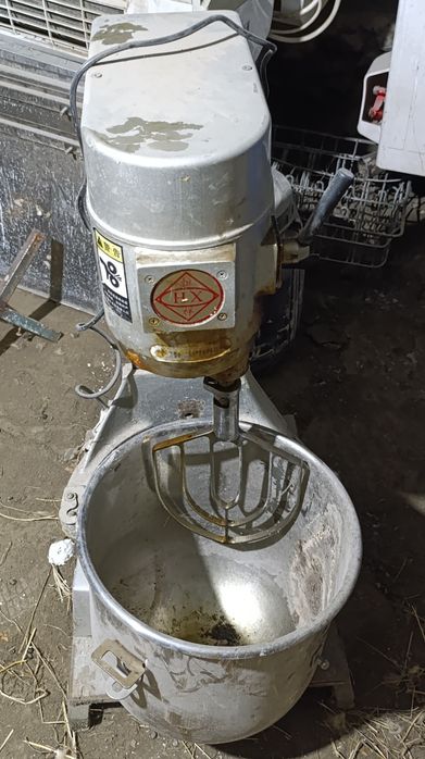 Кондитерски Мешалка 10 kg