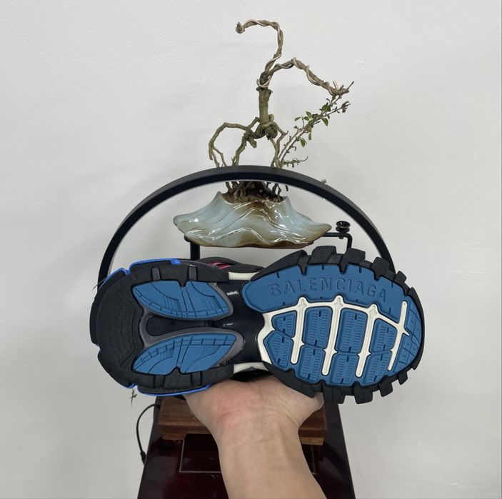 Balengiaca Track Roz