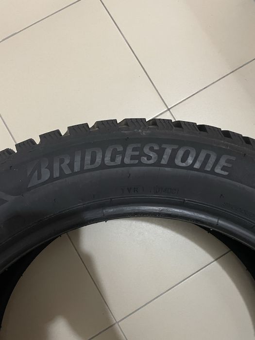 Зимняя резина 235/55 R19
