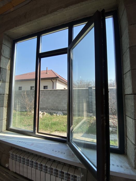 Продам 5ти камерное немецкое окно 2х2м