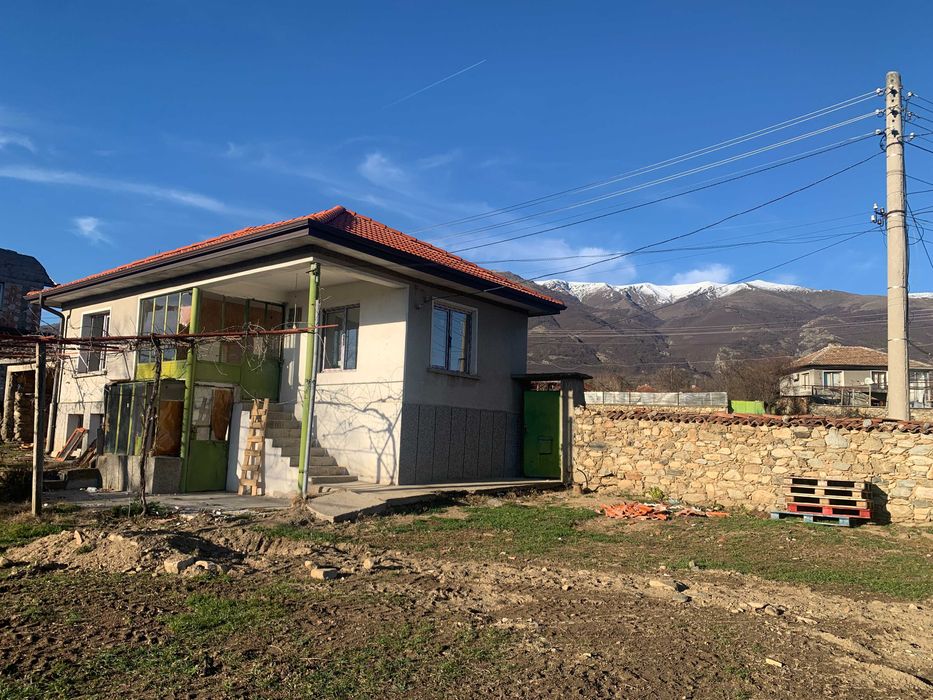 Продава се Къща в Карлово - 70 кв.м за 725 €/кв.м - Снимка #1