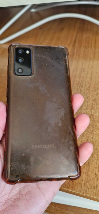 Samsung s20 FE б/у