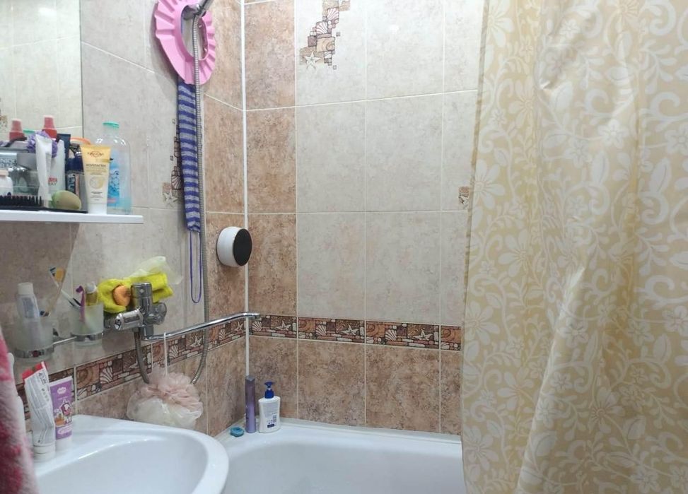 Продам 3хком.квартиру район 8 школы.