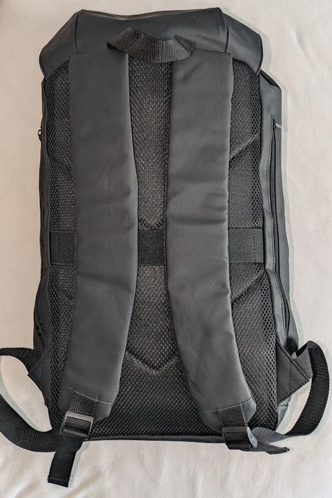 Ghiozdan unisex rezistent la apa - NOU