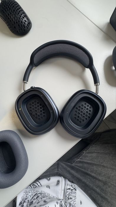 AirPods Max - Midnight Black