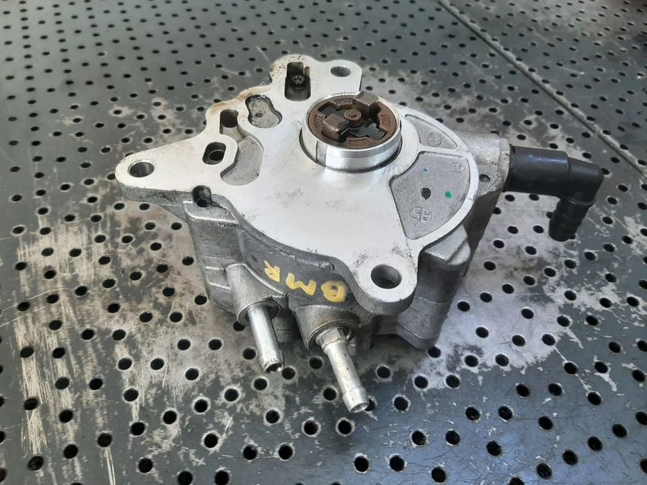 pompa vacuum 2.0 tdi bmr bre  blb vw passat b6 audi a4 b7 a6 c6  03g145209c