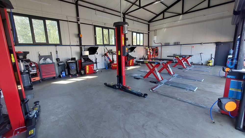 CORGHI - ERCO 3222N CEL Електро-механичен двуколонен подемник