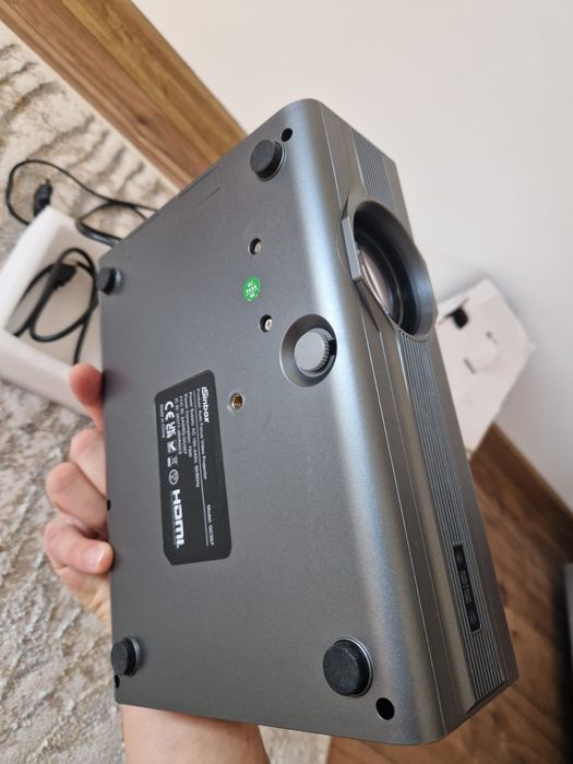 Videoproiector Led 1920x1080p native !wifi bluetooth,4k,Autofocus,nou