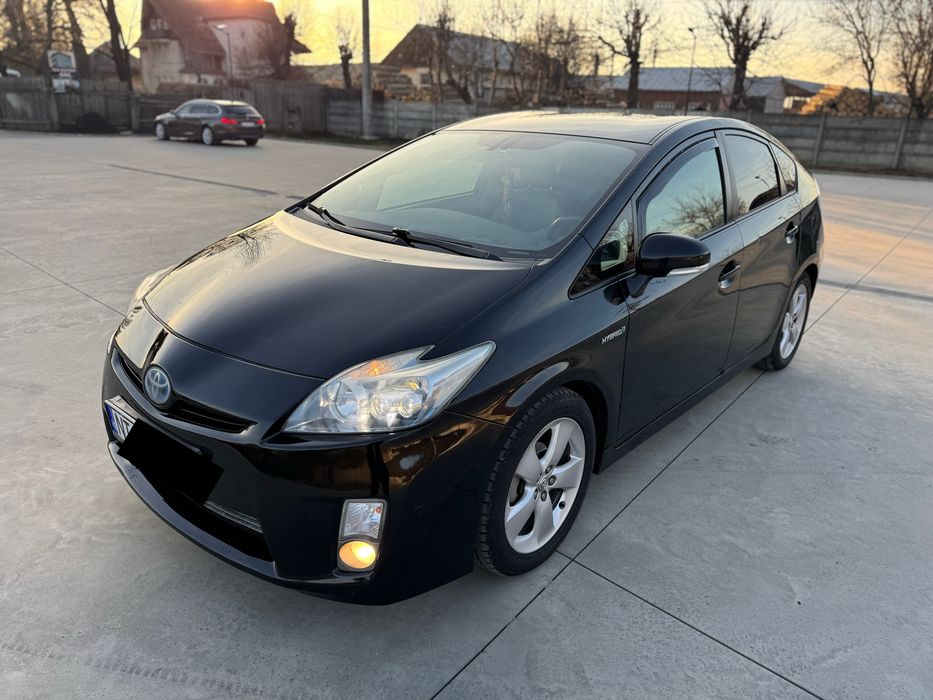 Vând/ schimb Toyota Prius 3 - 08.2009 - 1.8 hybrid - 136 HP - Euro 5